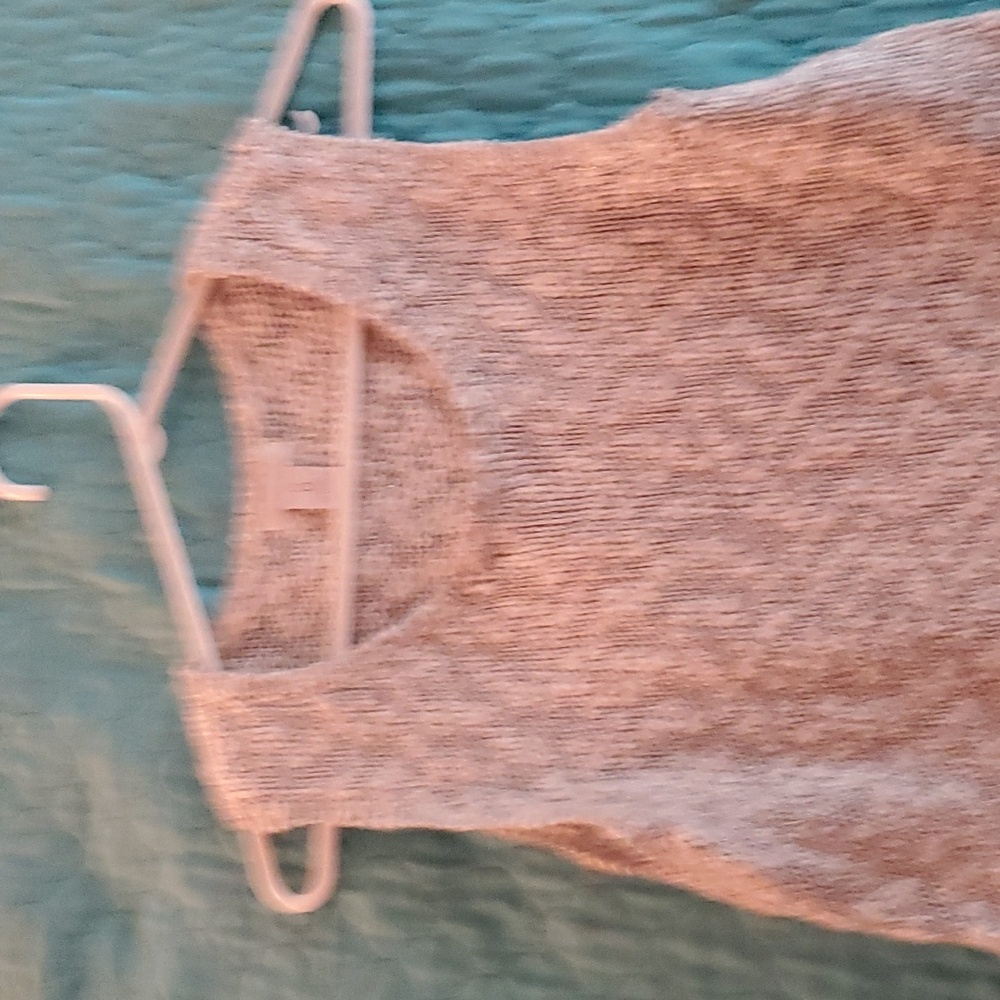 Chicos sleevless sweater